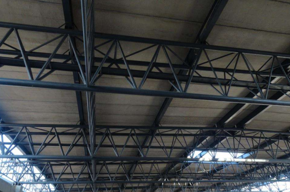 大连如何区分管廊钢结构与桁架结构的管道支架